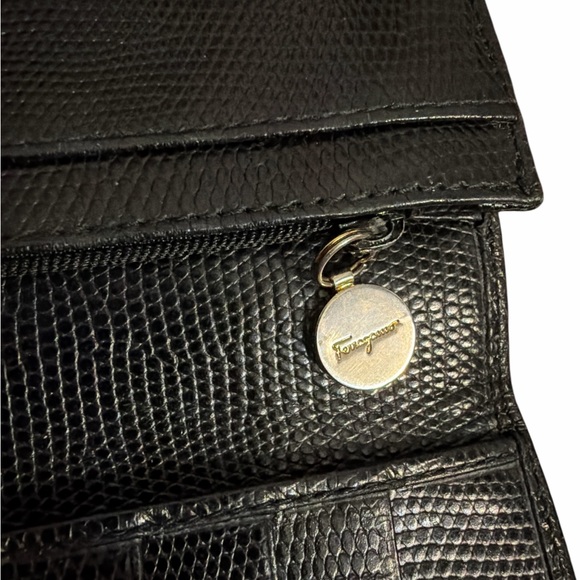 Salvatore Ferragamo Vara Bow Lizard-Embossed Long Wallet - Black - Picture 8 of 8